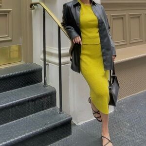 Calvin Klein
Ribbed Crew Neck Sleeveless Coordinating
Both top and bottom, neon